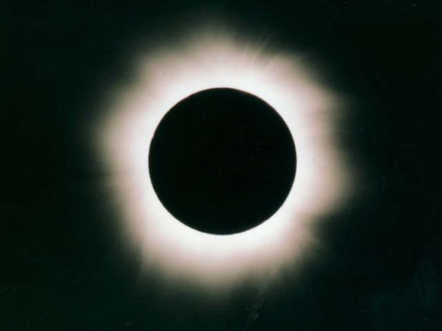 Éclipse du 11 août 1999 capturée près de Neufchatel en Bray (Normandie)